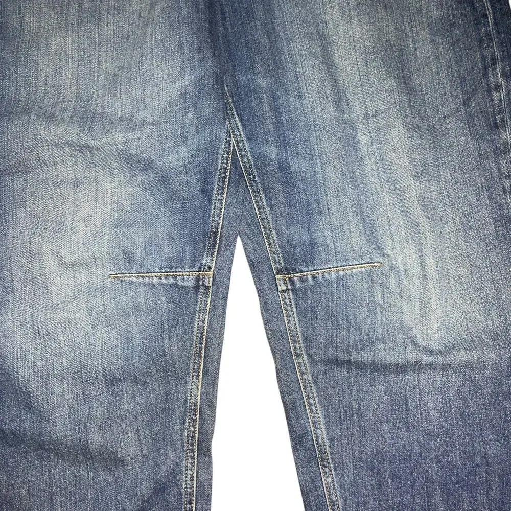 Madewell Medium Wash High-Rise Cropped Wide-Leg Jeans - Picture 6 of 11